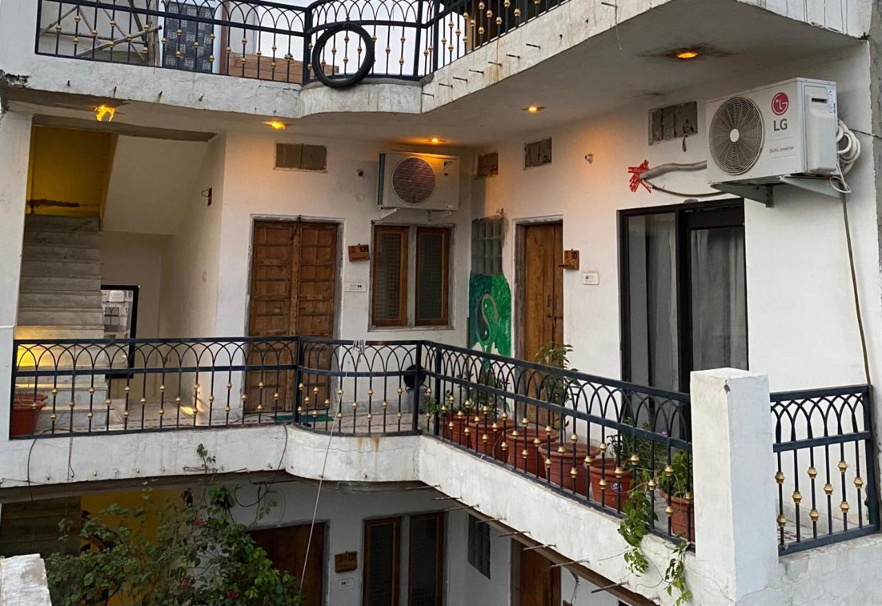Hotel Buddha Stay Пушкар Экстерьер фото
